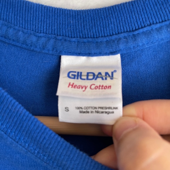 🌹2 for $20🌹 Gildan Heavy Cotton T-shirt In Royal Blue. Size Small - Picture 3 of 4